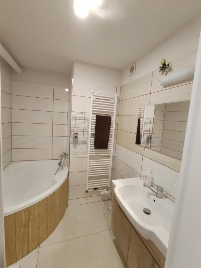 Apartman Anna 迪马诺卡多林纳 外观 照片